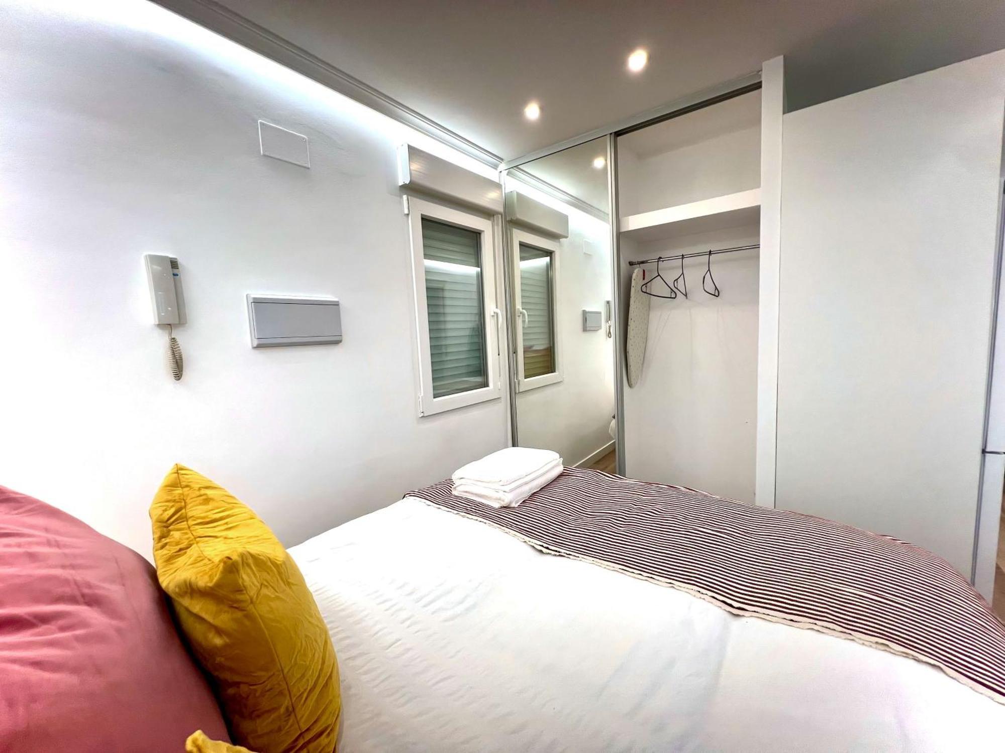 Apartment In The Heart Of Madrid-Piso En Malasana Exterior foto