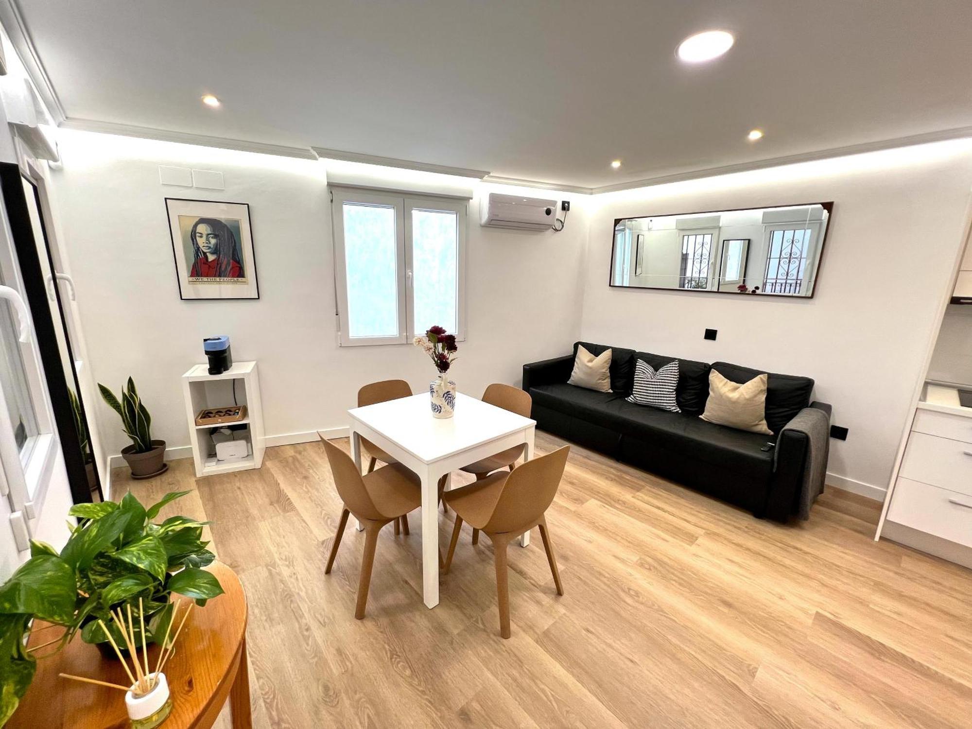 Apartment In The Heart Of Madrid-Piso En Malasana Exterior foto